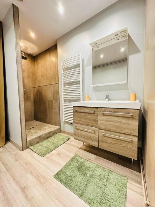 Ferienwohnung Au Coeur De Bruyeres Exterior foto