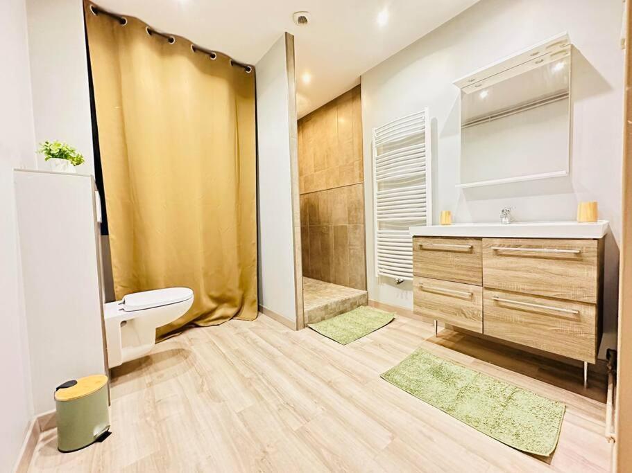 Ferienwohnung Au Coeur De Bruyeres Exterior foto